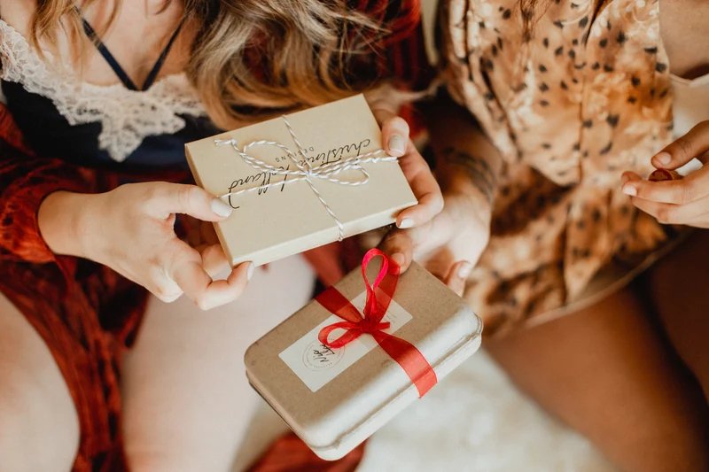 A Contempo Guide to Our Best Online Gifts to Send While Social Distancing