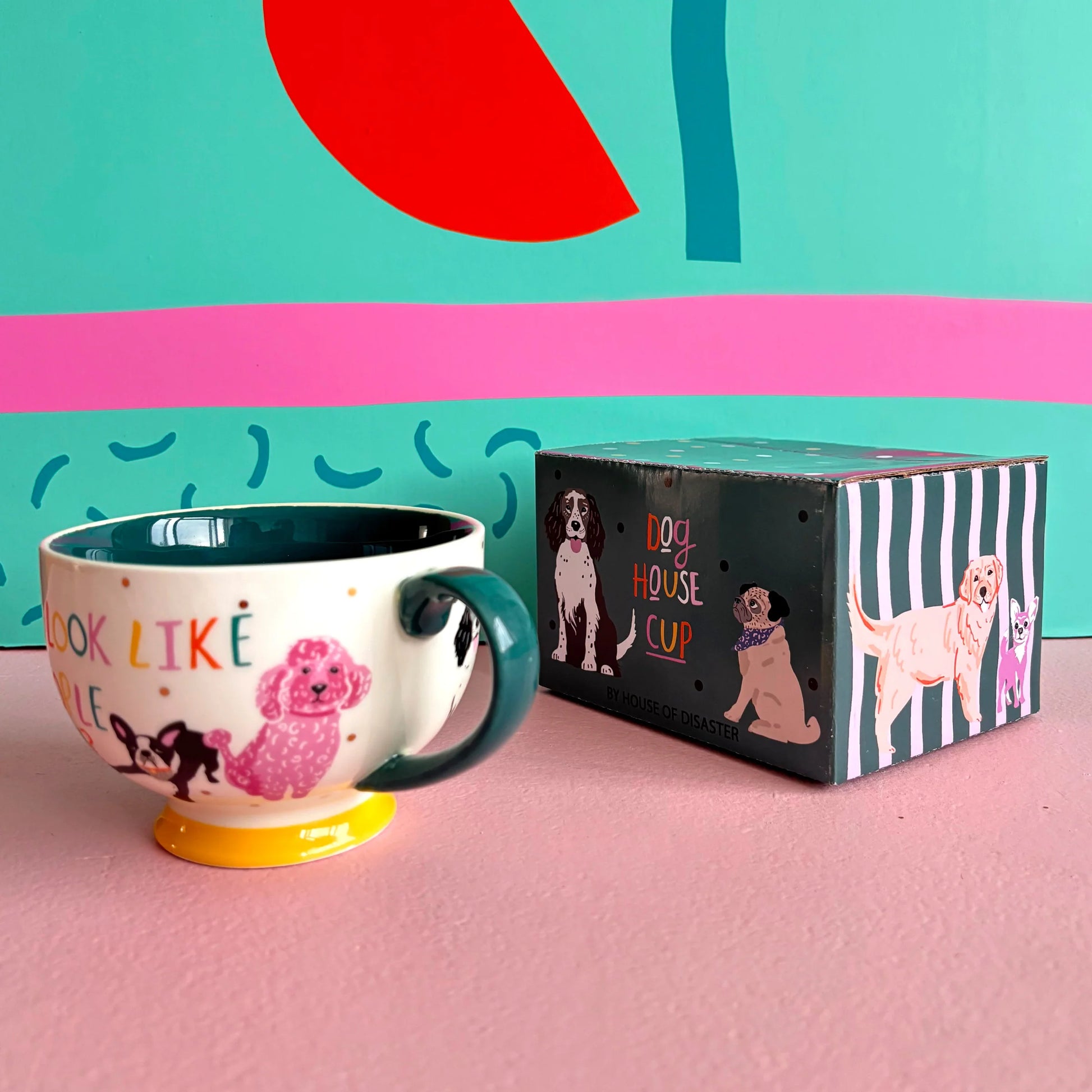Mug with matching gift box featuring illustrated dogs from the Doghouse collection.