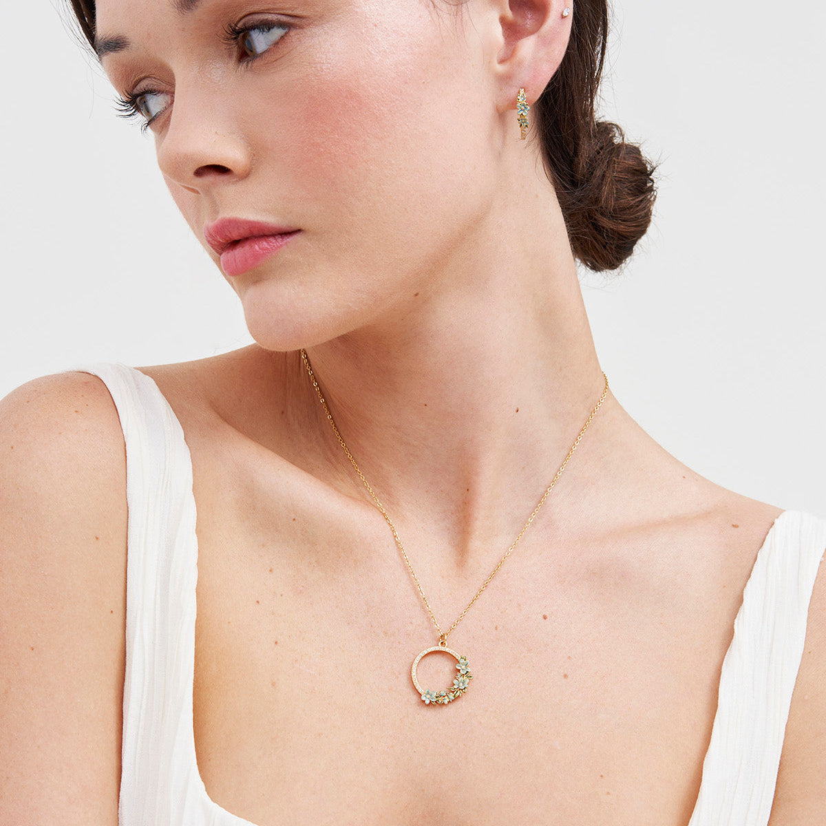 Model wearing the Floral Wreath Necklace