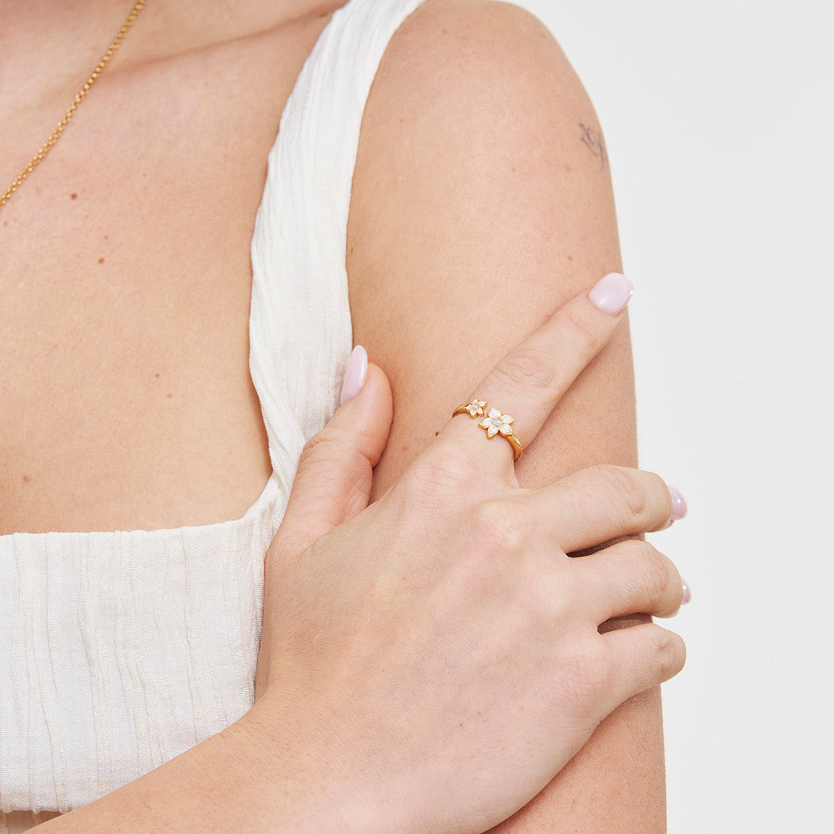 Model wearing the Jasmine Pearl Ring
