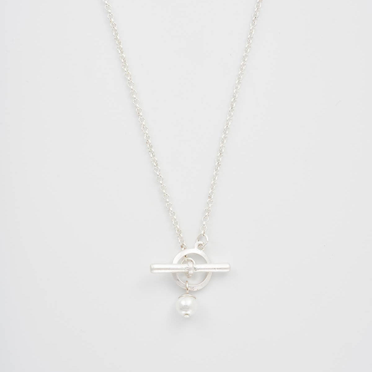 Pansy pearl silver toggle necklace on white background